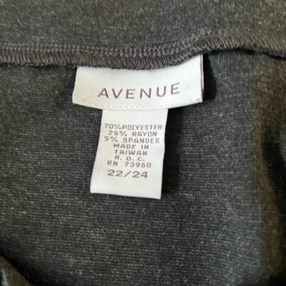 Avenue / Long pencil skirt/ 22-24 / Avenue - Picture 4 of 7
